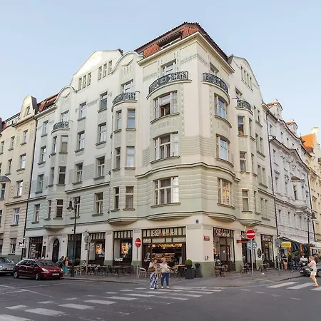 Czechapart - Old Town Valentinska Apartment *